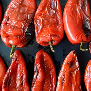 PIMIENTO ASADO ENTERO (500gr/bandeja)