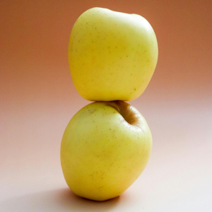 Manzana Val Venosta entera seleccionada por unidad