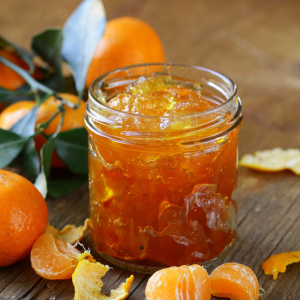 Tarro de mermelada de mandarina natural