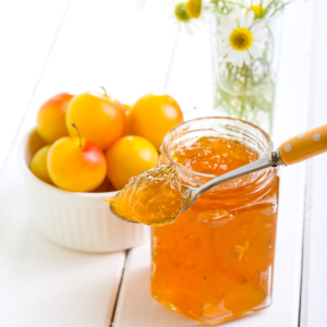 mermelada casera de ciruela amarilla textura natural