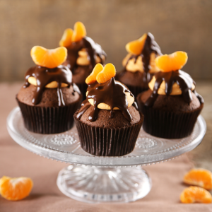 cupcakes de mandarinas y chocolate con cobertura brillante