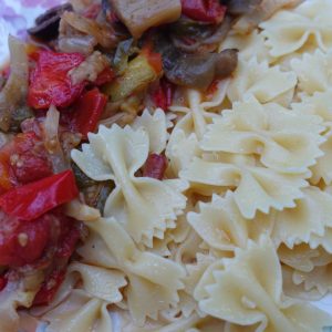 Pasta con pisto tradicional Campo Rico listo para comer