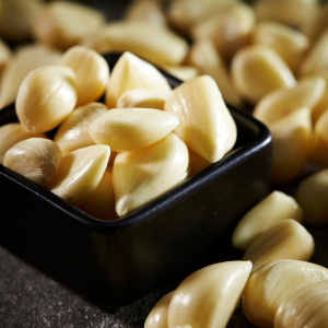 Ajo pelado fresco 1 kg listo para cocinar con textura firme y natural