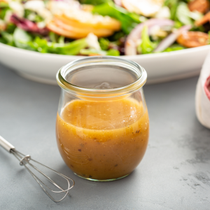 Vinagreta casera de miel para ensaladas