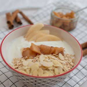 yogur con pera flor de invierno y avena