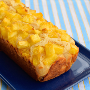 Bizcocho casero de piña jugosa y esponjosa